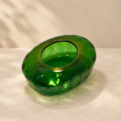 جا دستمال کاغذی شیشهای گرد به رنگ آبی کاربنی درخشان (Cobalt Blue) با طراحی مدرن.